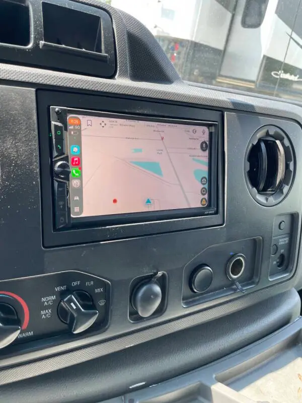 2011 Ford E-Series undefined photo 5