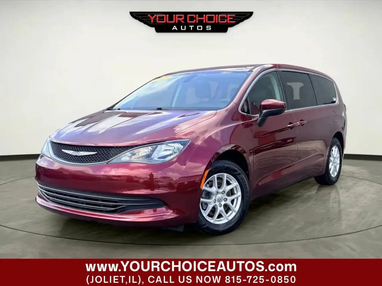 2017 Chrysler Pacifica Touring photo 1