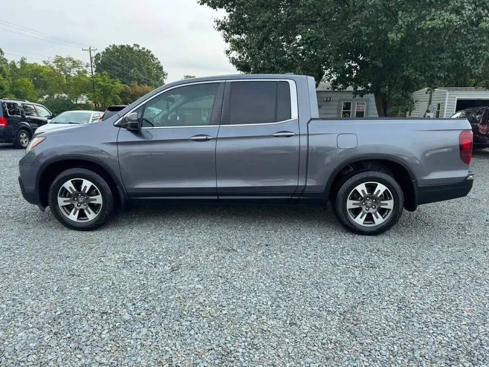 2017 Honda Ridgeline RTL's photo