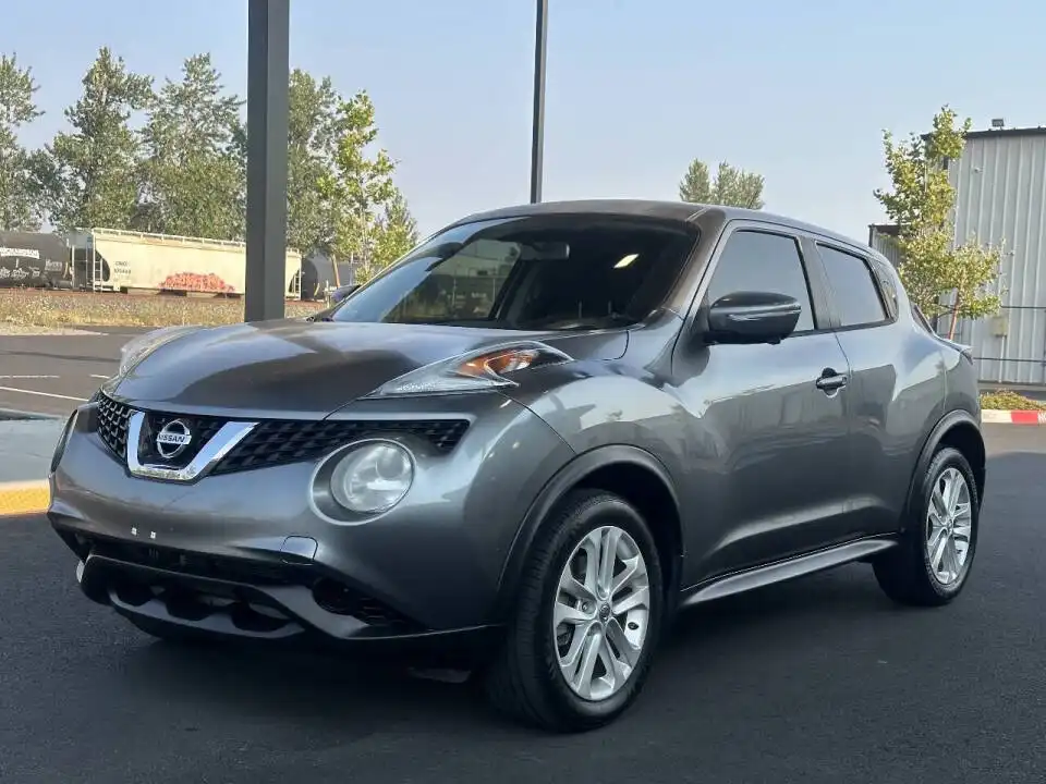 2016 Nissan Juke SV FWD CVT's photo