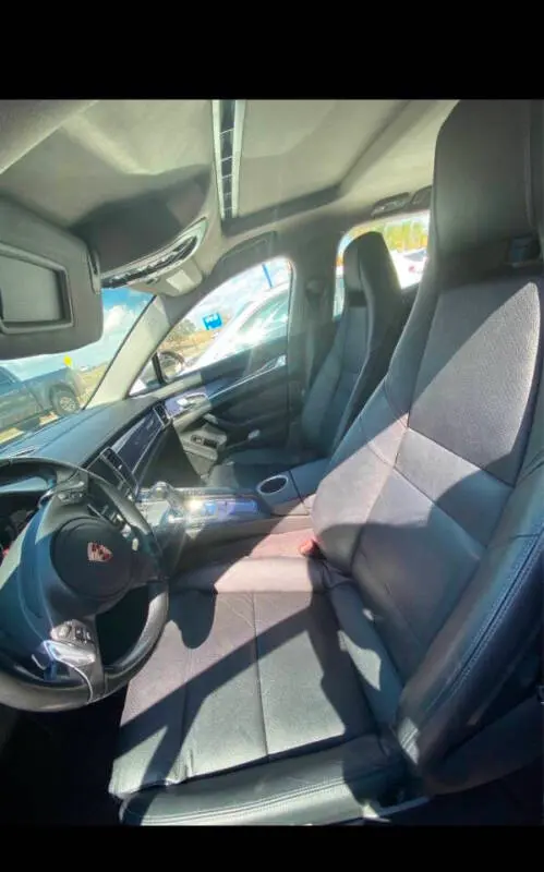 2014 Porsche Panamera 4 photo 4