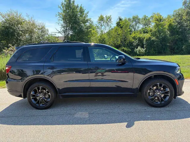 2023 Dodge Durango SXT AWD Plus photo 3