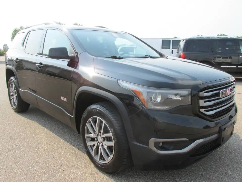 2017 GMC Acadia SLE-2 AWD's photo