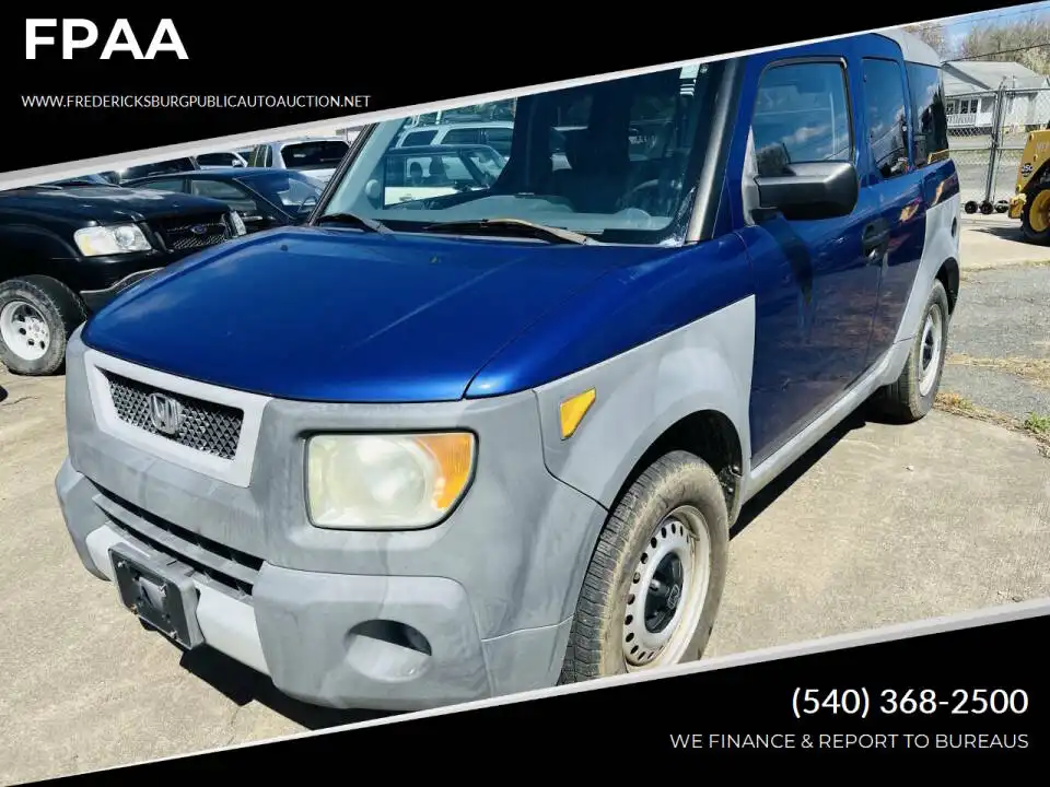 2004 Honda Element LX 4WD Auto's photo