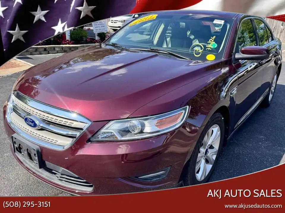 2011 Ford Taurus SEL FWD's photo