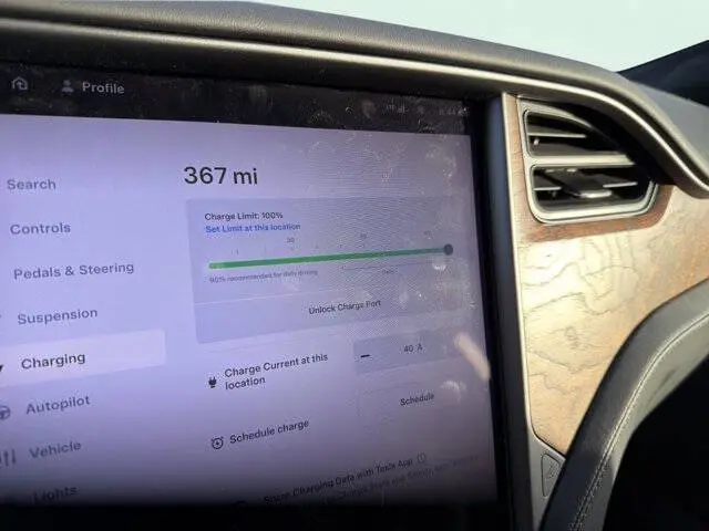2021 Tesla Model S Long Range Plus photo 3