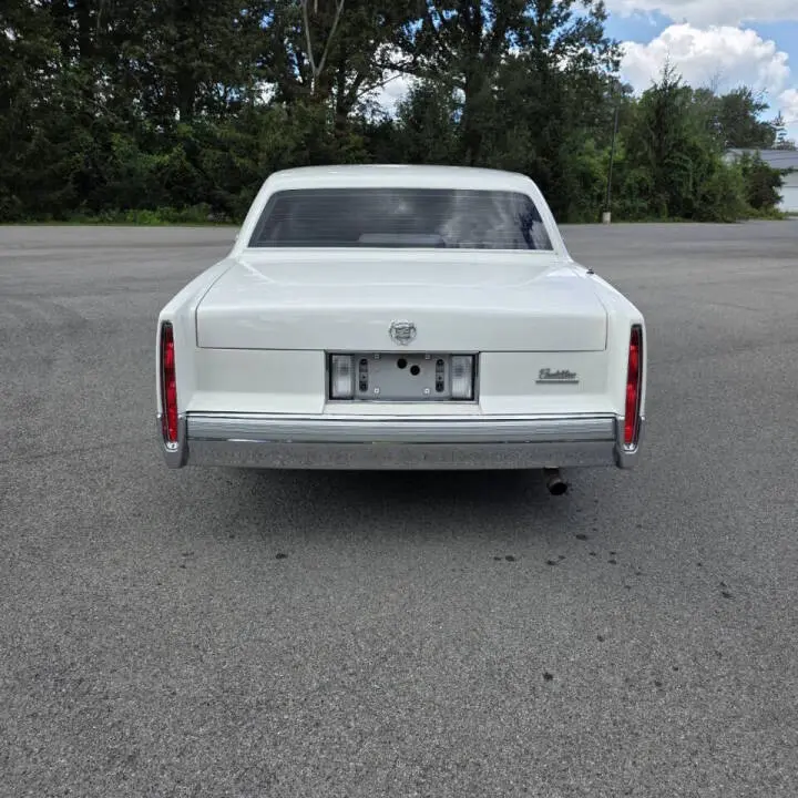 1990 Cadillac DeVille Base photo 5