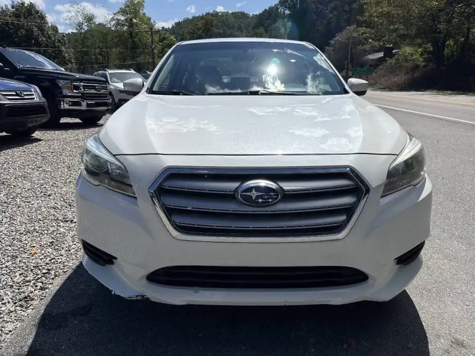 2017 Subaru Legacy 2.5i Premium's photo