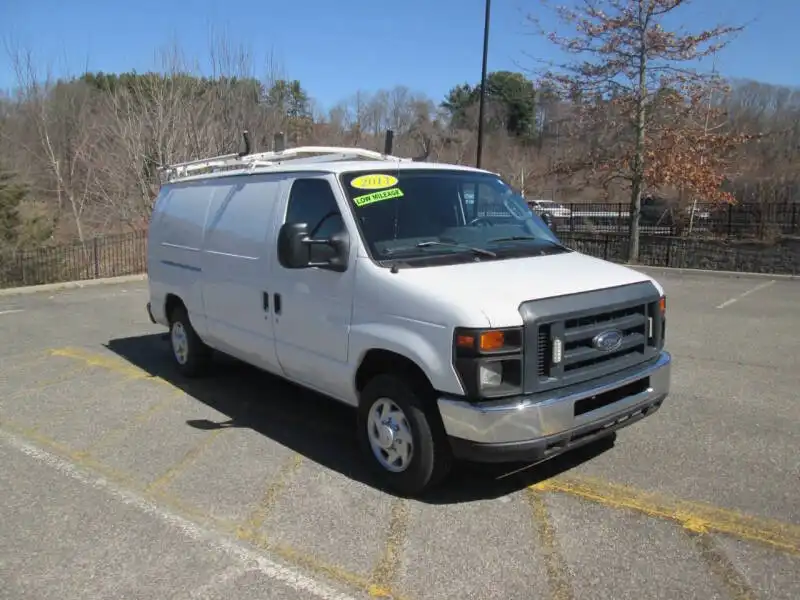 2013 Ford E-Series E-150 Van's photo