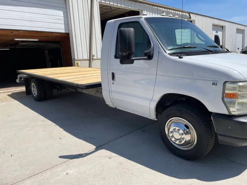 2011 Ford E-Series undefined photo 1