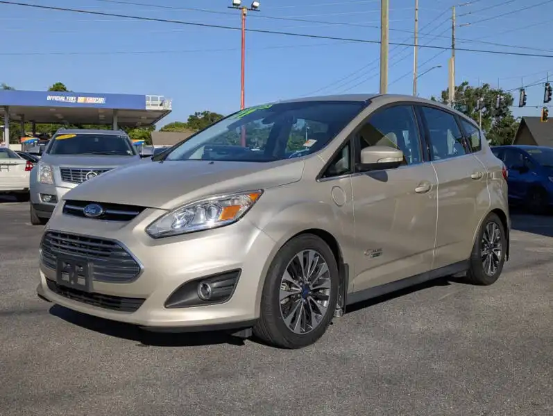 2017 Ford C-Max PHEV TITANIUM's photo