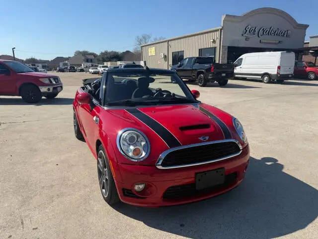 2010 MINI Cooper S photo 3