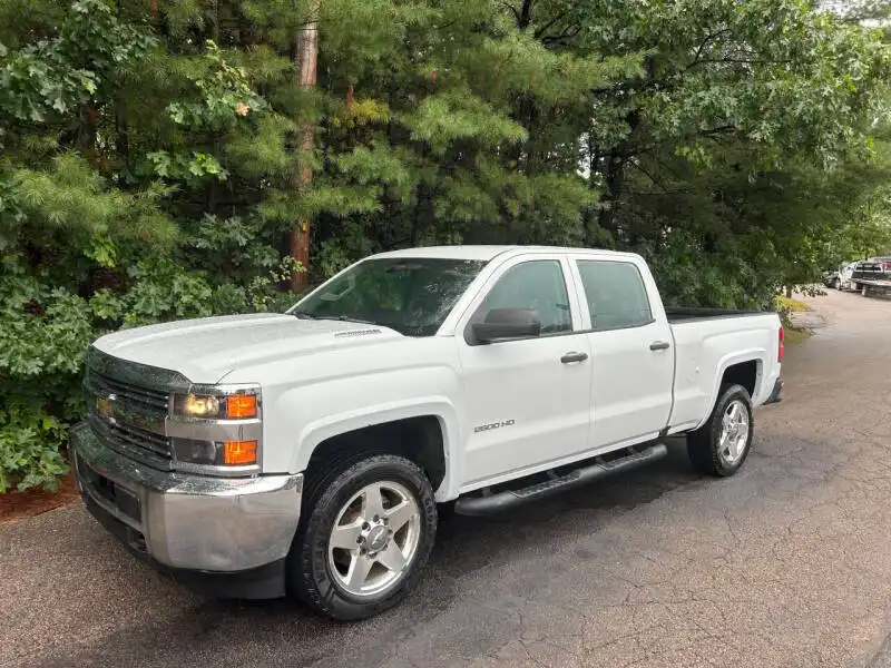 2016 Chevrolet Silverado HD Work Truck 4WD Crew Cab Standard Box's photo