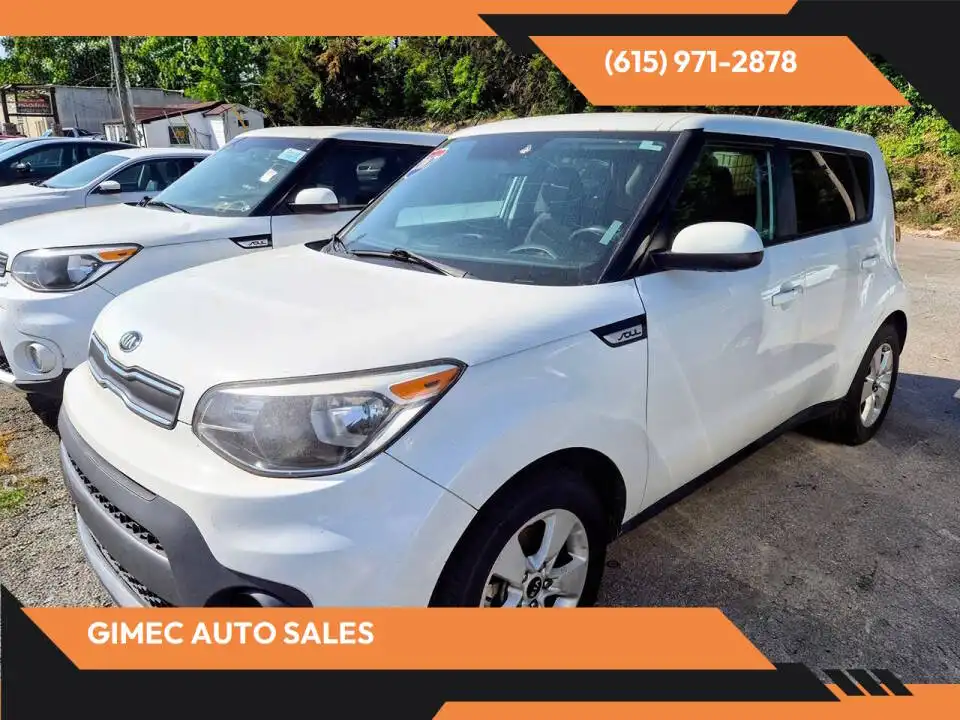 2017 Kia Soul 1.6L Base 6 M/T's photo