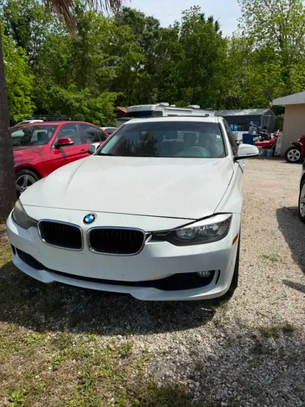 2014 BMW 3 Series 328i Sedan's photo