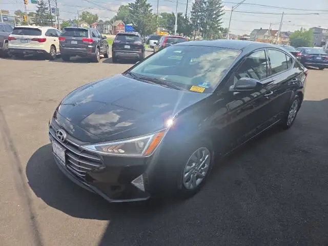 2020 Hyundai Elantra 2.0 SE A/T SULEV's photo