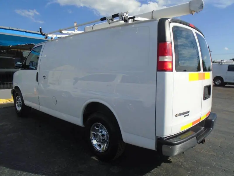 2014 Chevrolet Express Work Van HD 2500 photo 5
