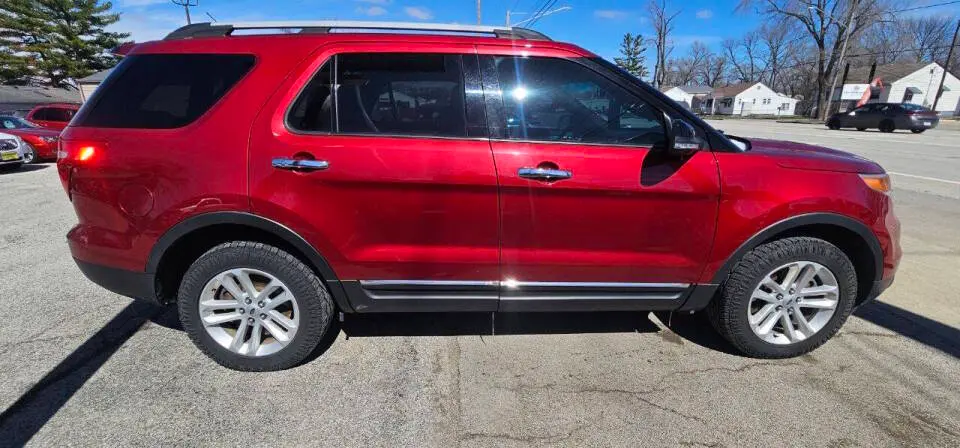 2014 Ford Explorer XLT 4x4 photo 5