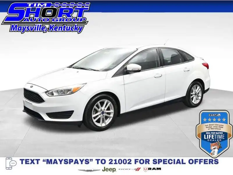 2016 Ford Focus Sedan SE's photo