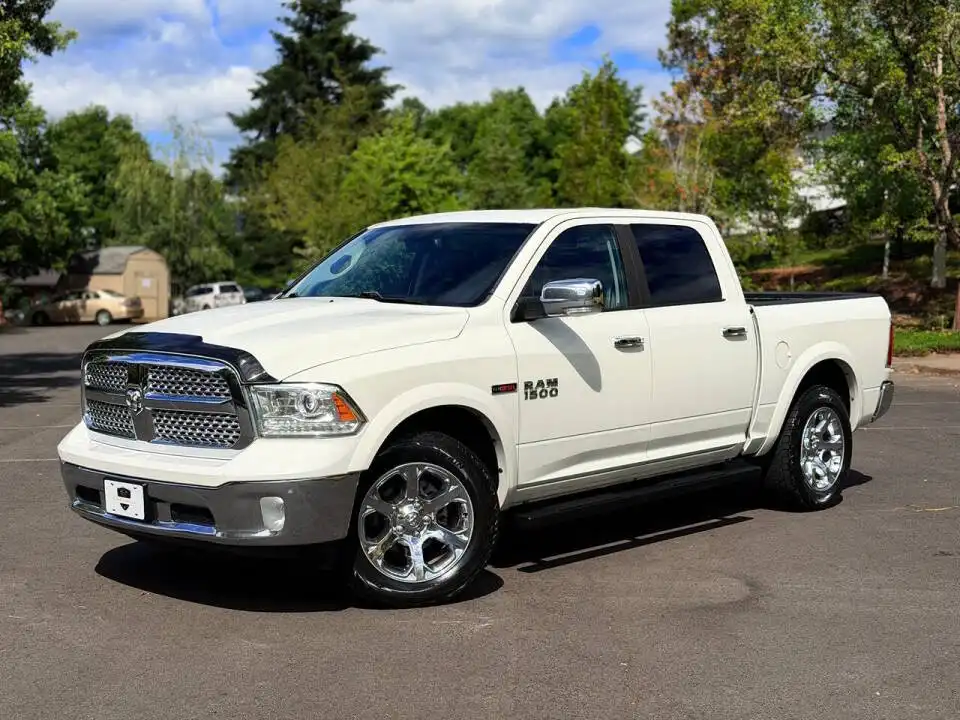 2016 RAM 1500 Laramie Crew Cab 4x4 5'7" Box's photo