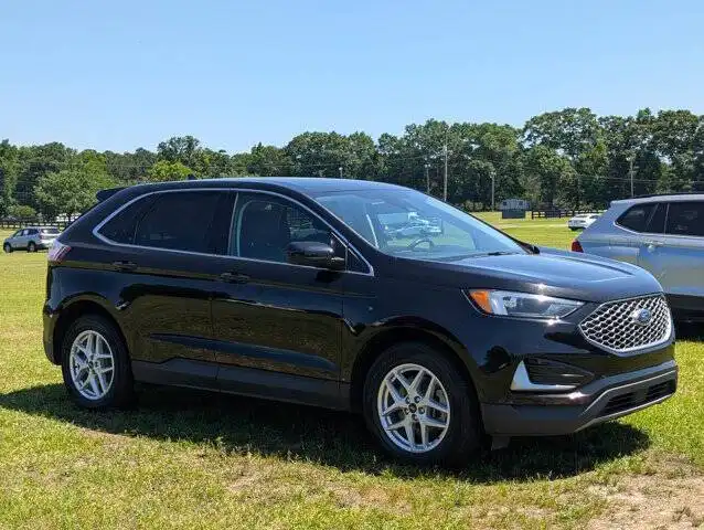 2023 Ford Edge SEL AWD's photo