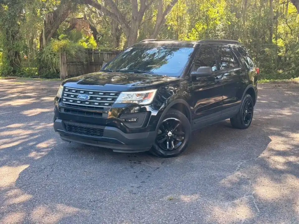 2016 Ford Explorer Base 4WD's photo