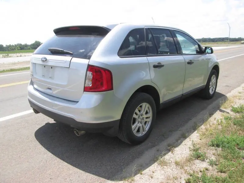 2012 Ford Edge SE photo 5