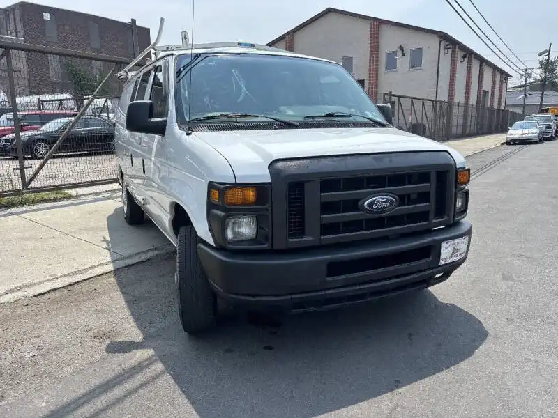 2012 Ford E-Series E-150 Van's photo