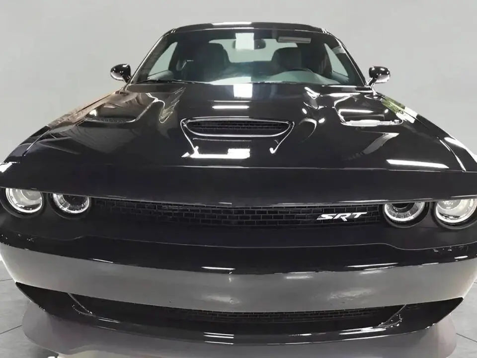 2015 Dodge Challenger SRT Hellcat photo 3
