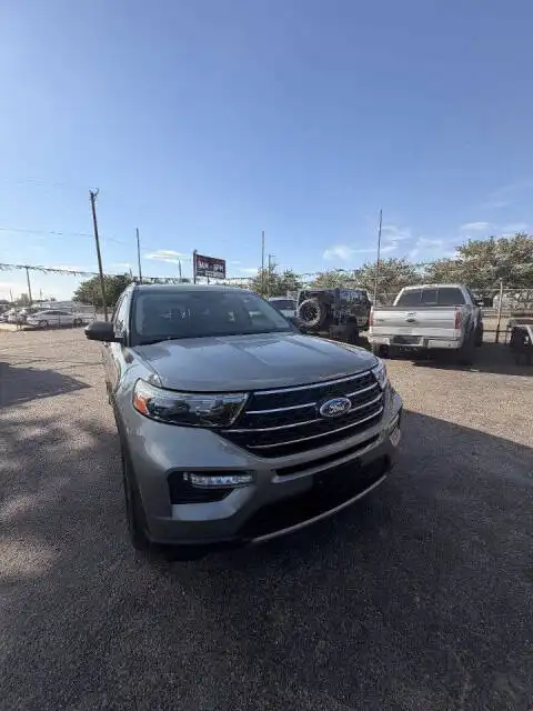 2020 Ford Explorer XLT RWD's photo