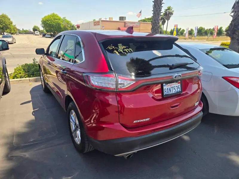2017 Ford Edge SEL photo 4