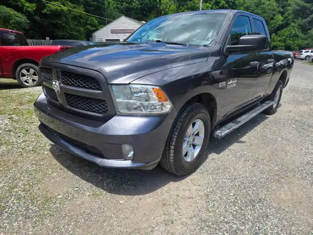 2016 RAM 1500 Express 4x4 Quad Cab 6'4's photo