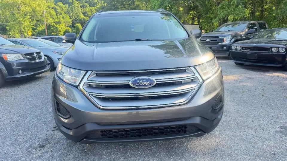 2016 Ford Edge SE photo 3