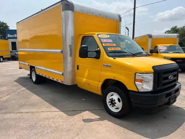 2022 Ford E-Series SRW E-350 Super Duty 138 in WB's photo