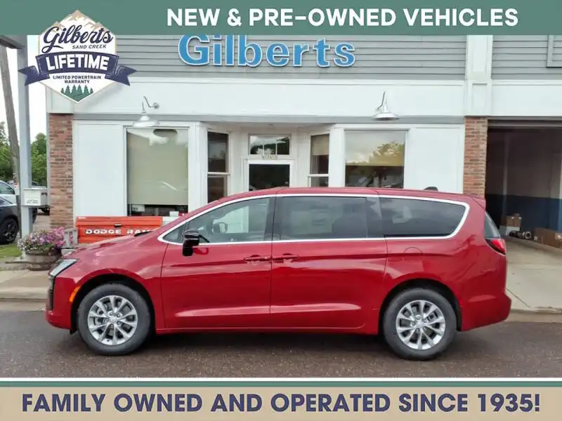 2027 Chrysler Pacifica Select AWD's photo