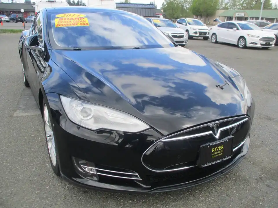 2014 Tesla Model S 85 kWh's photo
