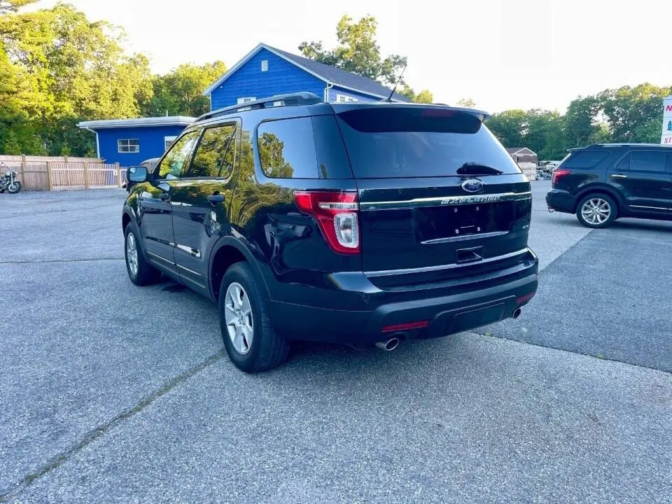 2014 Ford Explorer Base 4x4 photo 5