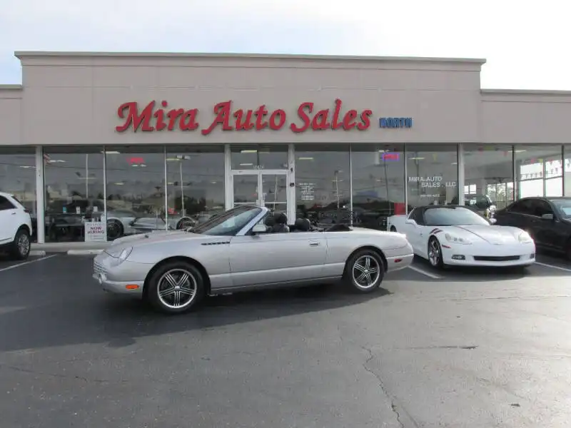 2004 Ford Thunderbird Deluxe's photo