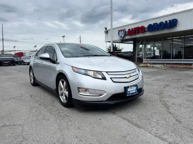 2011 Chevrolet Volt Base's photo