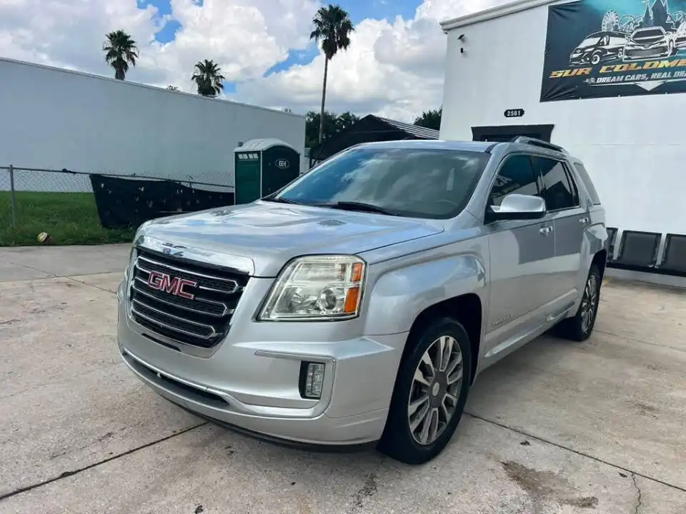 2017 GMC Terrain AWD Denali's photo