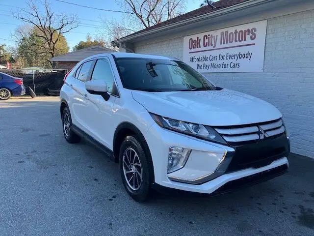 2020 Mitsubishi Eclipse Cross ES 2WD photo 1