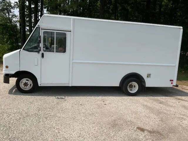 2009 Ford E-Series undefined photo 1