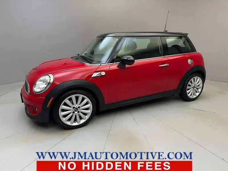 2011 MINI Cooper S's photo