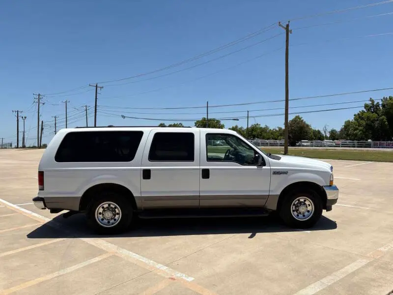 2003 Ford Excursion XLT 6.0L photo 5