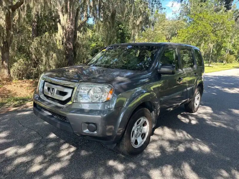 2011 Honda Pilot LX's photo