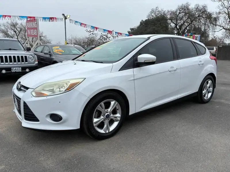 2013 Ford Focus 5 Door Hatch SE's photo