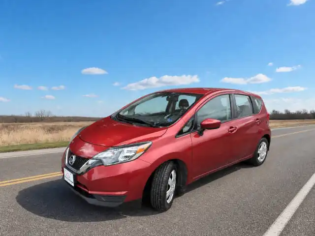 2017 Nissan Versa Note 1.6 S Plus CVT's photo