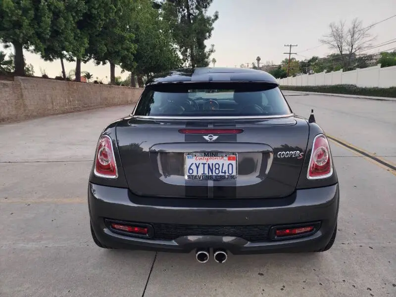 2012 MINI Cooper S photo 4