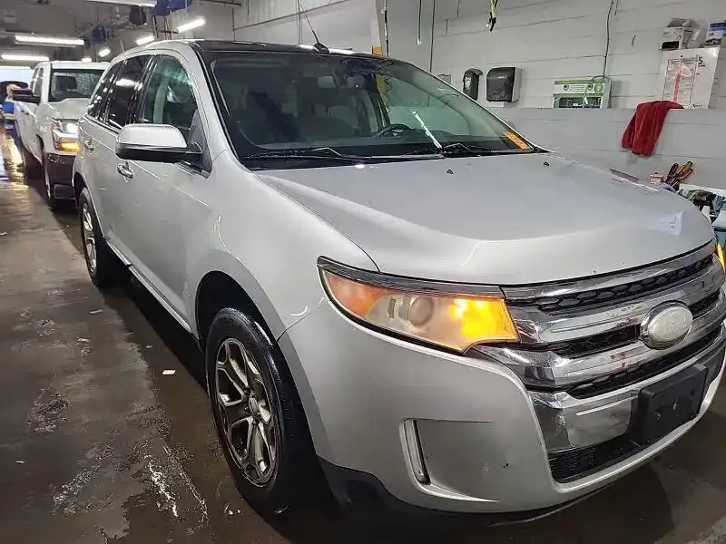 2011 Ford Edge SEL's photo