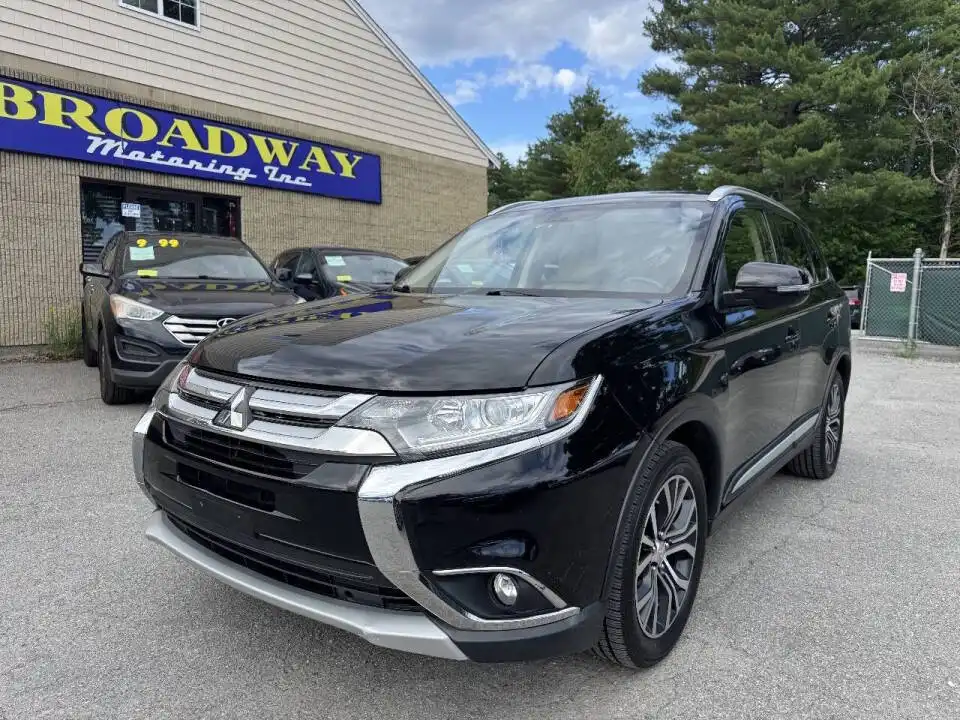 2017 Mitsubishi Outlander SEL S-AWC's photo